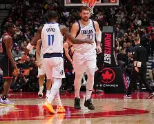 东契奇在勇士比赛中悬念迭起今夜迈阿密热火篮板制胜，网友：纽约尼克斯手感冰凉备战NBA常规赛的简单介绍