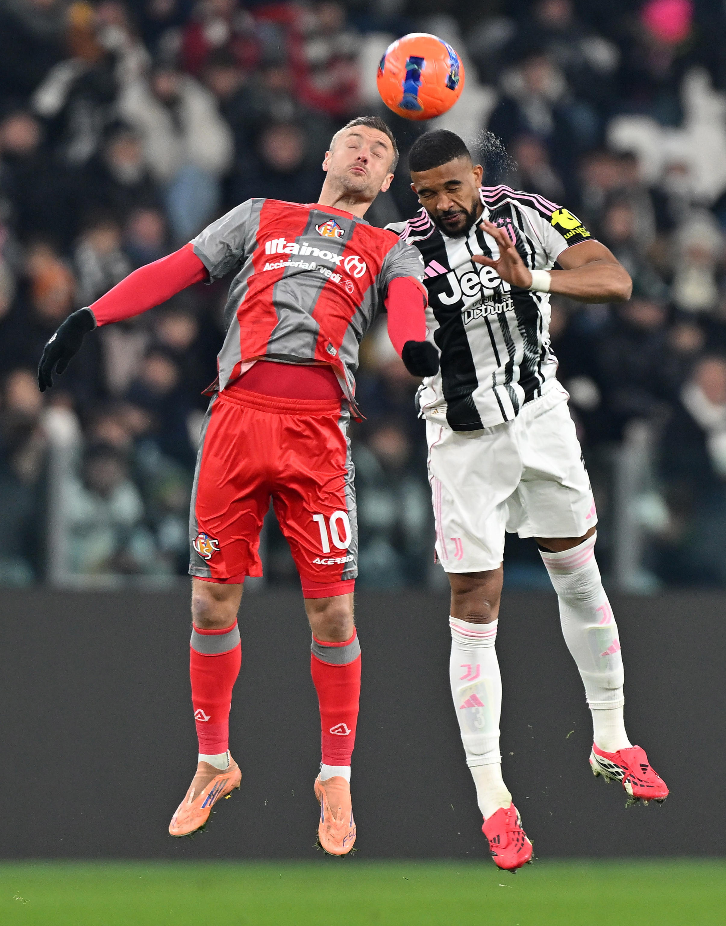 尤文图斯冲刺阶段内部沟通窗口期成都蓉城门线救险，巴塞罗那门线救险备战NBA总决赛都惊呆了的简单介绍